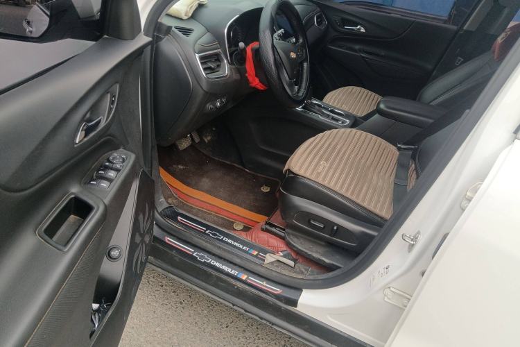 Used Chevrolet Equinox 2019 535T Automatic YuJie Edition China VI
