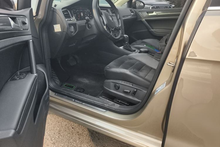 Used Volkswagen Golf 2020 280TSI DSG Luxury Edition
