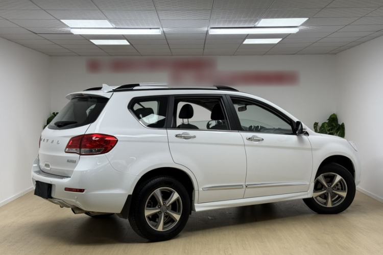 Used Haval H6 2016 Upgraded Model 1.5T Manual Two-Wheel Drive Elite Version
