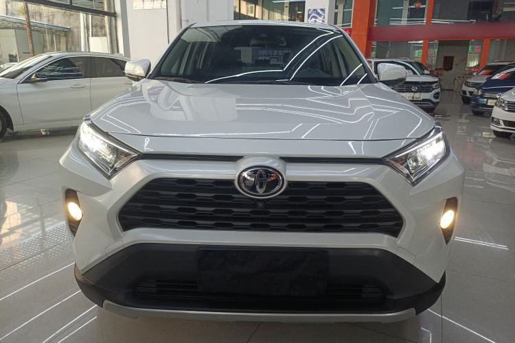 Used Toyota RAV4 2021 2.0L CVT Two-Wheel Drive Fashion PLUS Edition

