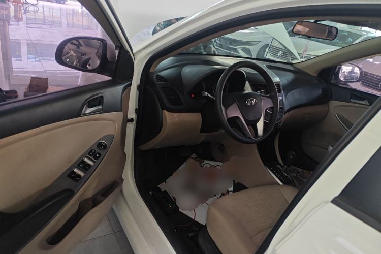 Used Hyundai Verna 2014 1.4L Automatic Leading-Edge GLX
