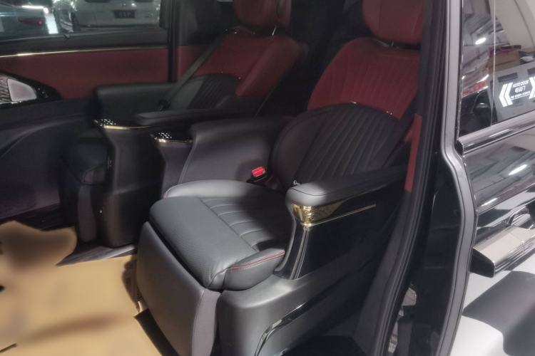 Used GAC Trumpchi M8 2023 Zongshi Series 400T Flagship Edition
