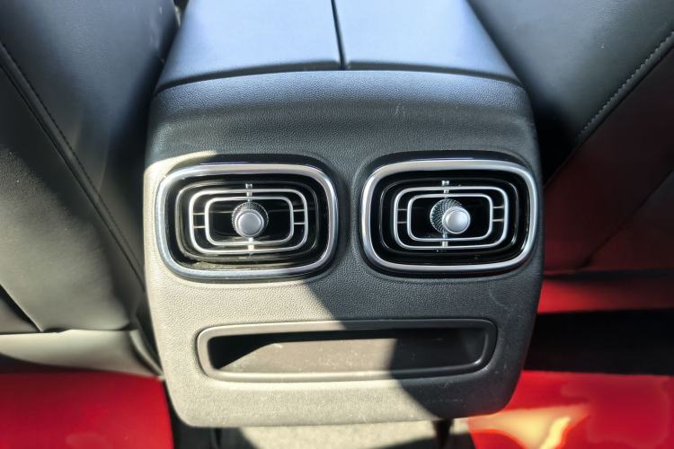 Used Chery Tiggo 9 2023 2.0T Dual-Clutch Two-Wheel Drive Leading Edition 5 Seats