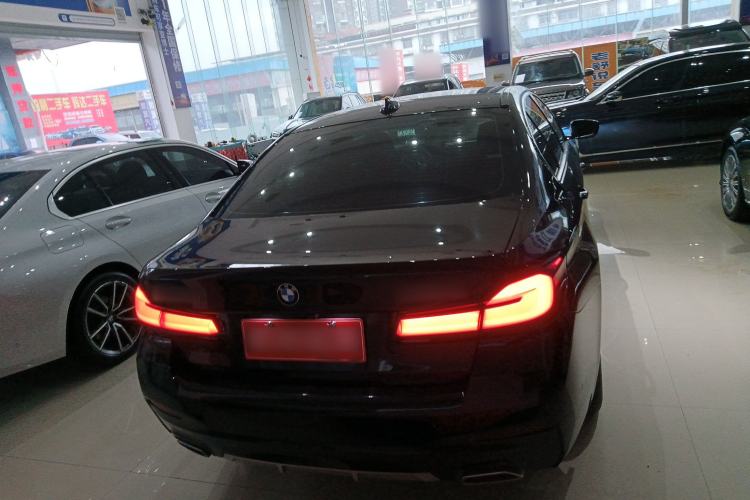 Used BMW 5 Series 2022 Second Facelift 530Li Leading Edition M Sport Package
