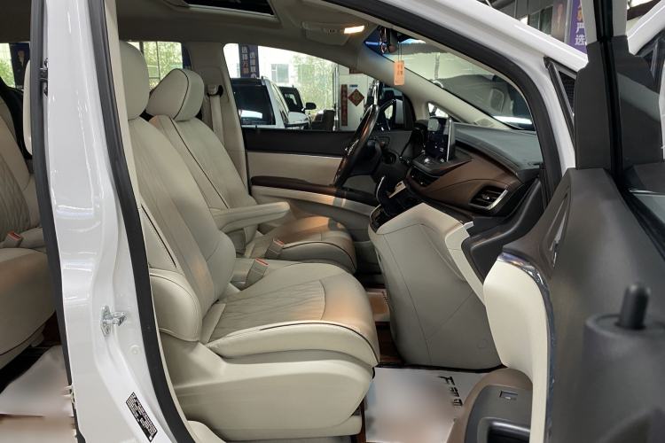 Used Buick GL8 2022 Land Business Class 652T Luxury Model