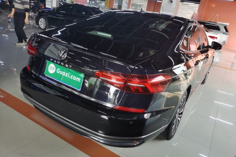 Used Volkswagen Passat 2020 Revised Version 330TSI Luxury Edition China VI Standard
