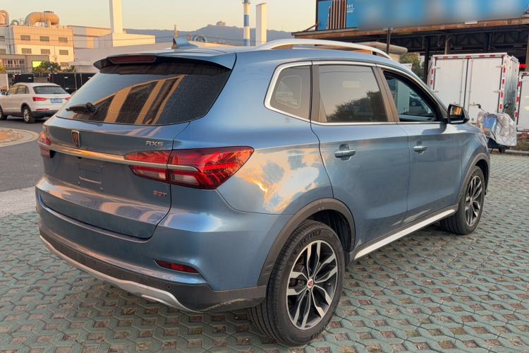 Used Roewe RX5 2016 20T Two-Wheel Drive Automatic Internet Smart Edition
