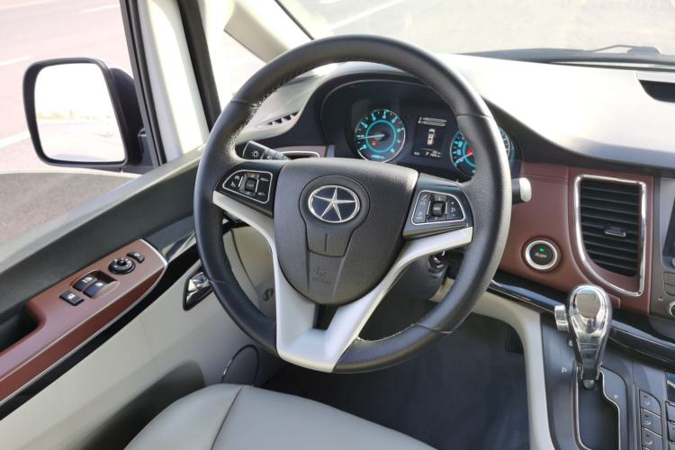 Used  Refine M5 2017 2.0T Gasoline Dual-Clutch Executive Version