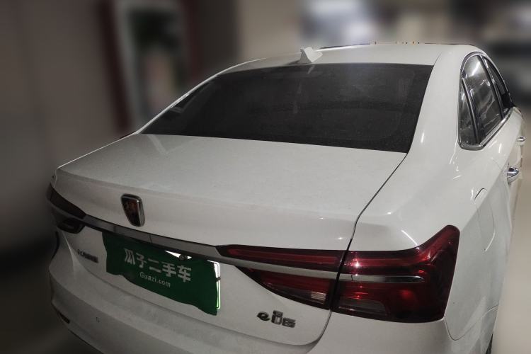 Used Roewe i6 New Energy 2017 45T Hybrid Connect & Smart Enjoyment Edition
