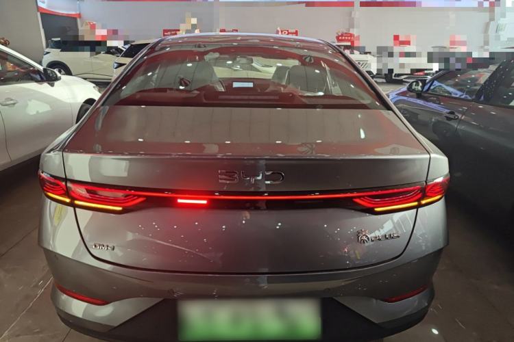 Used BYD Qin PLUS 2025 DM-i Smart Drive 55KM Leading Model
