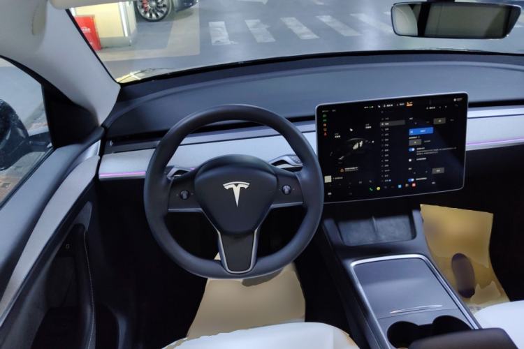 Used Tesla Model Y 2024 Rear-Wheel-Drive Version
