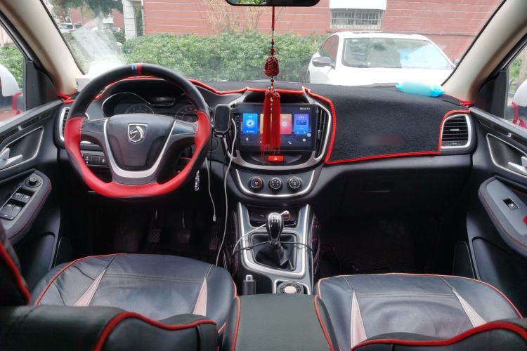 Used Baojun 560 2016 1.8L Manual Value Edition
