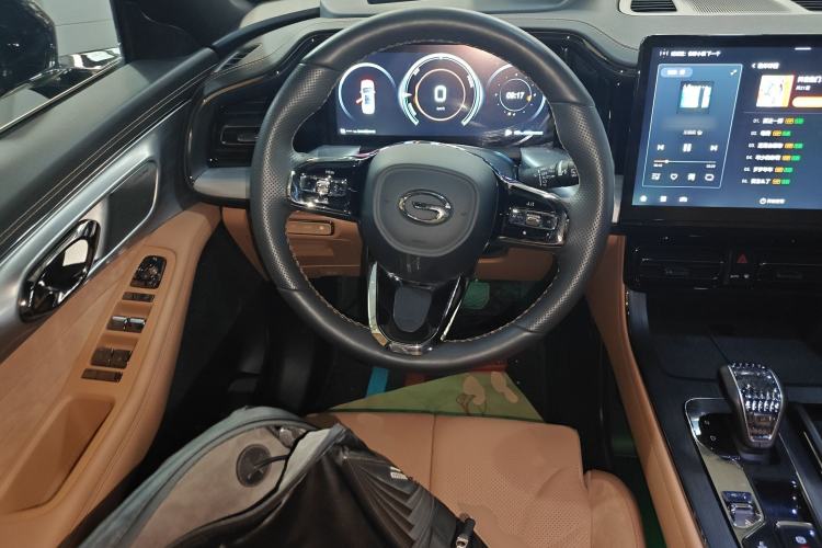 Used GAC Trumpchi ES9 2024 PHEV with 143 km Max
