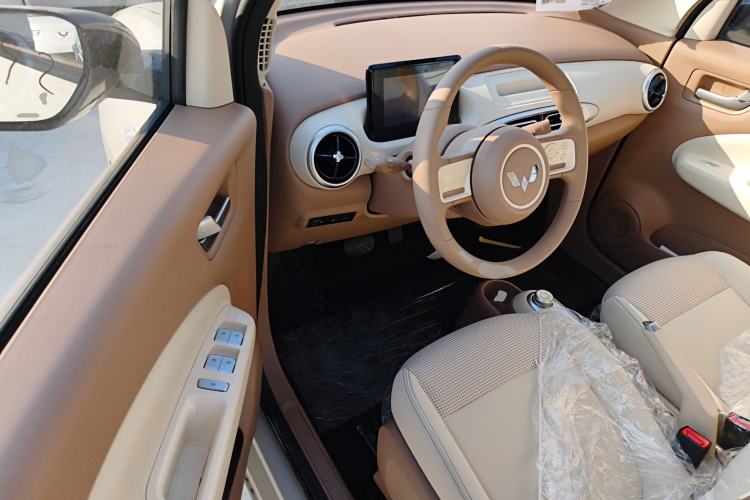 Used Wuling Hongguang MINIEV 2025 Four-Door Version Advanced Edition
