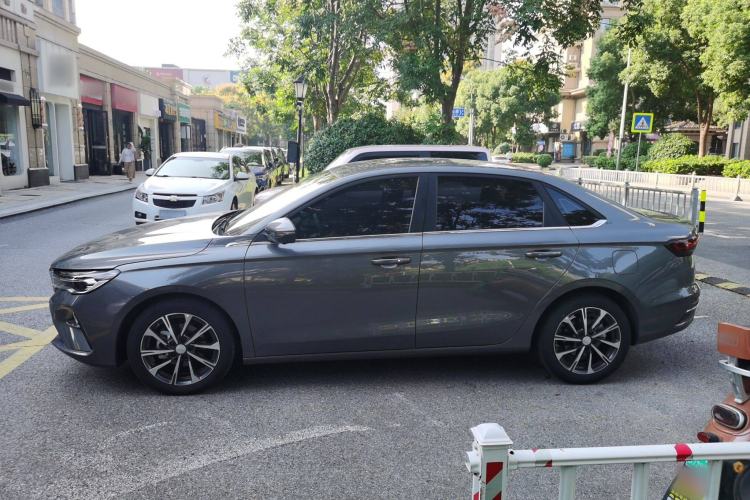 Used Geely Auto Emgrand 2025 4th Generation 1.5L CVT Luxury Version
