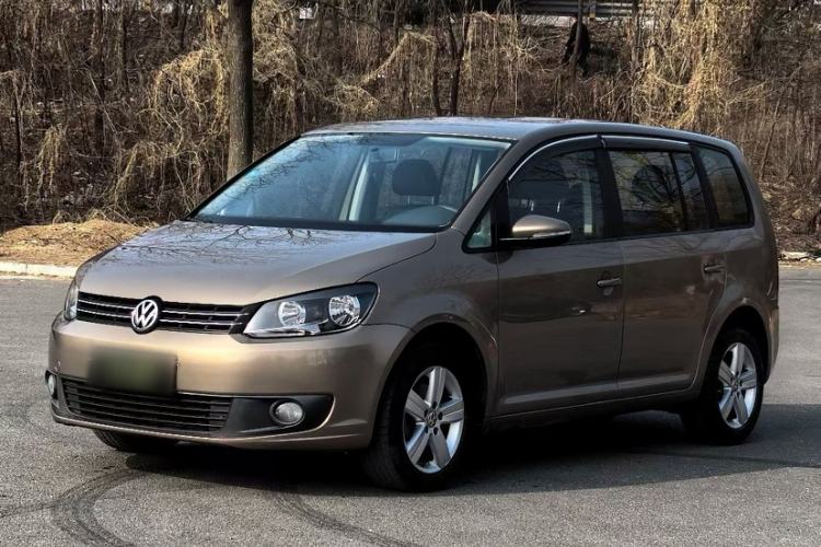 Used Volkswagen Touran 2015 1.4T Manual Fashion Edition 5-Seater
