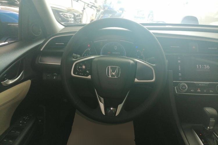 Used Honda Civic 2016 220TURBO CVT Luxury Edition

