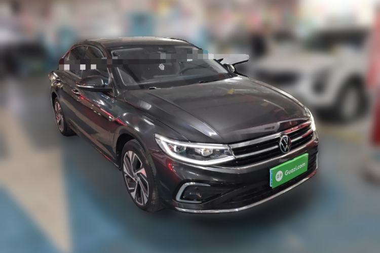 Used Volkswagen Bora 2023 300TSI DSG Prestige Edition