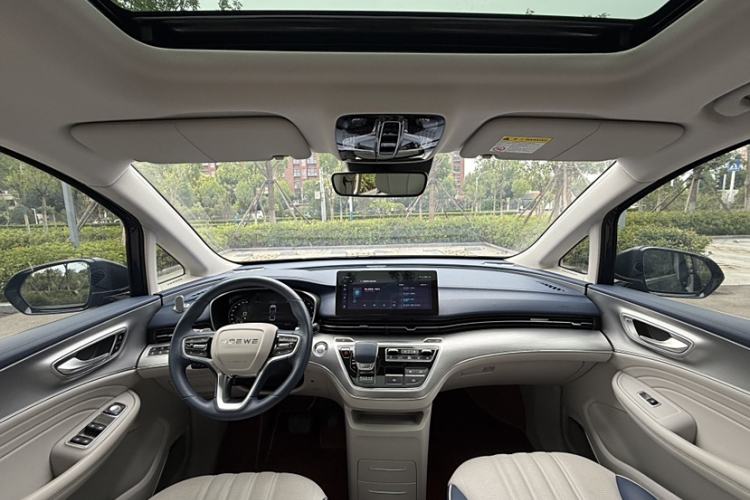 Used Roewe iMAX8 2021 400TGI Supreme Series Prestige Edition
