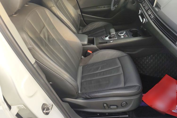 Used Audi A4L 2017 40 TFSI Style Edition
