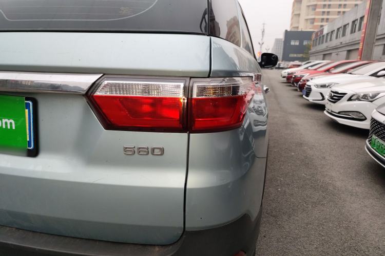 Used Dongfeng Fengon S560 2018 1.8L Manual Luxury 7-Seater
