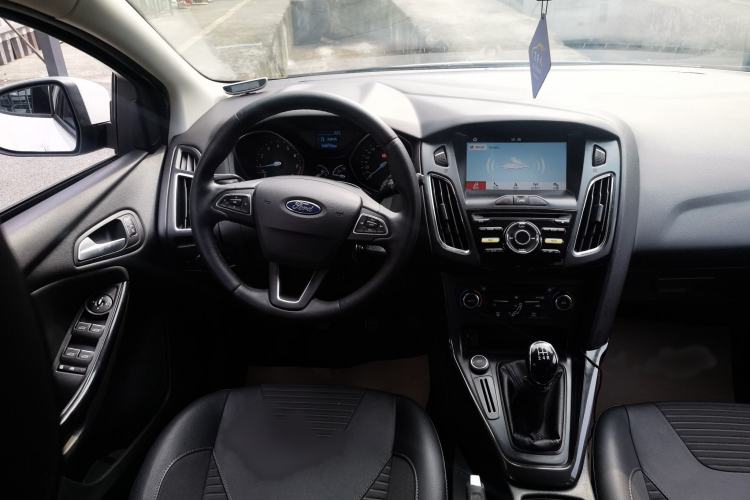 Used Ford Focus 2017 Hatchback 1.6L Manual Fashion Edition SmartDrive Version