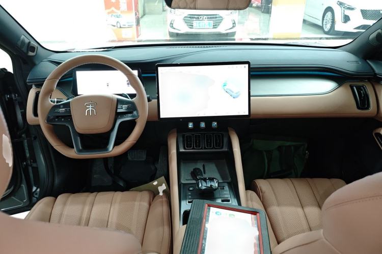 Used BYD Song L EV 2025 Intelligent Driving Version 662 km LiDAR Excellence Edition
