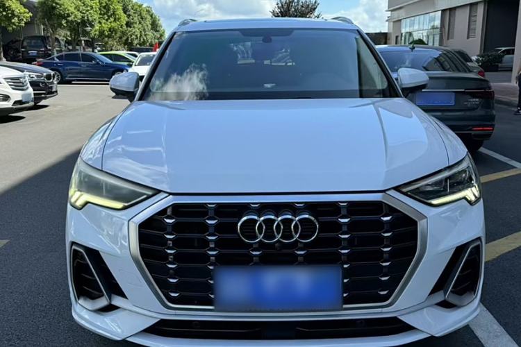 Used Audi Q3 2019 35 TFSI Fashion Dynamic Model