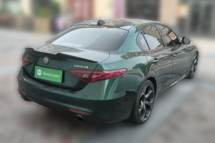 Used Alfa Romeo Giulia 2017 2.0T 280HP Luxury Edition
