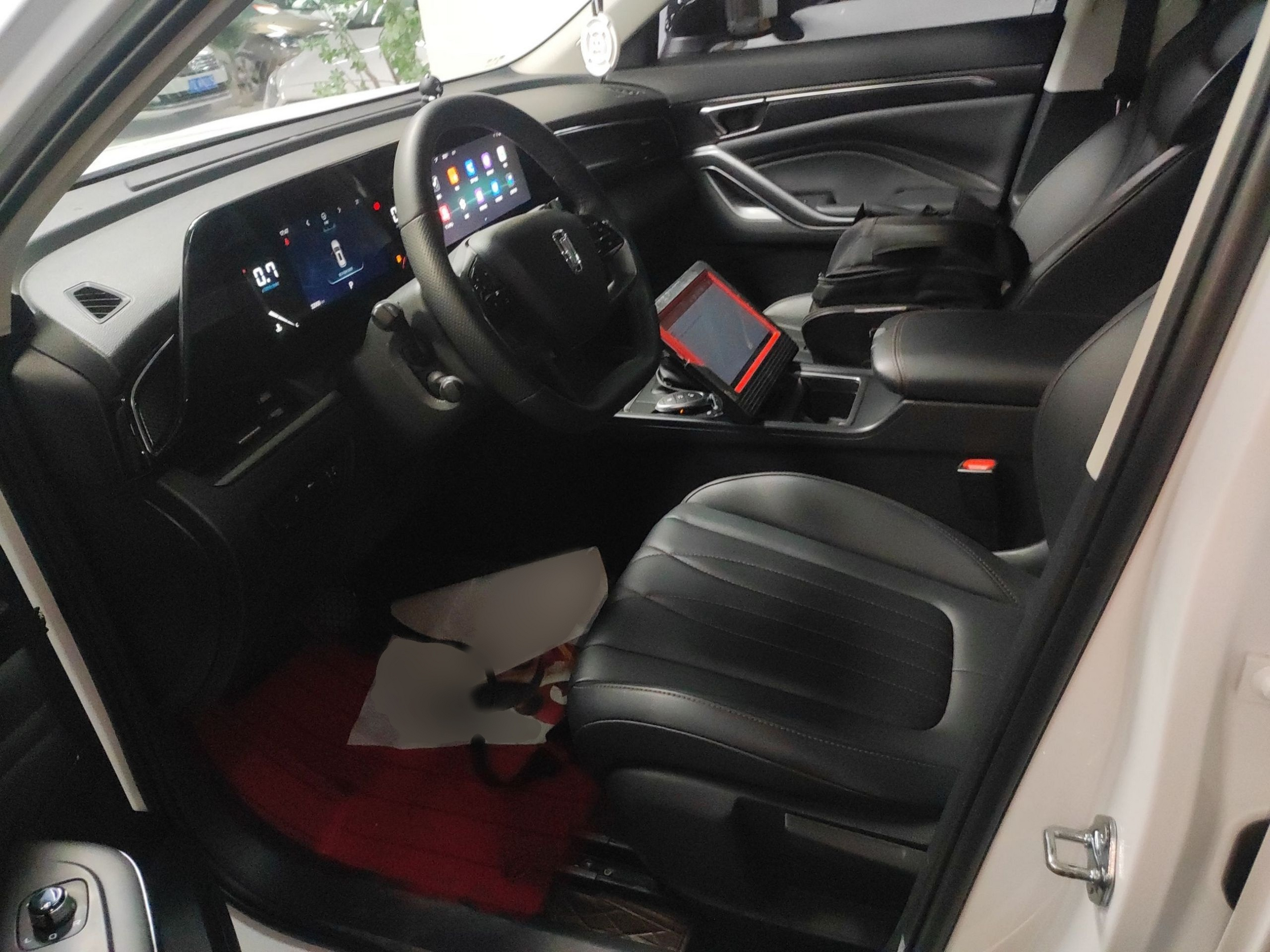 Переднее сиденье в автомобиле