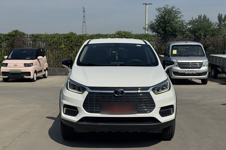 Used BYD Yuan New Energy 2019 EV535 Smart Connect Trendsetting Model
