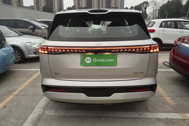 Used  eπ008 2024 210Max Range-Extended Version 6 Seats