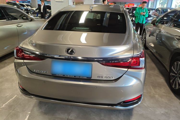 Used Lexus ES 2020 200 Excellence Edition
