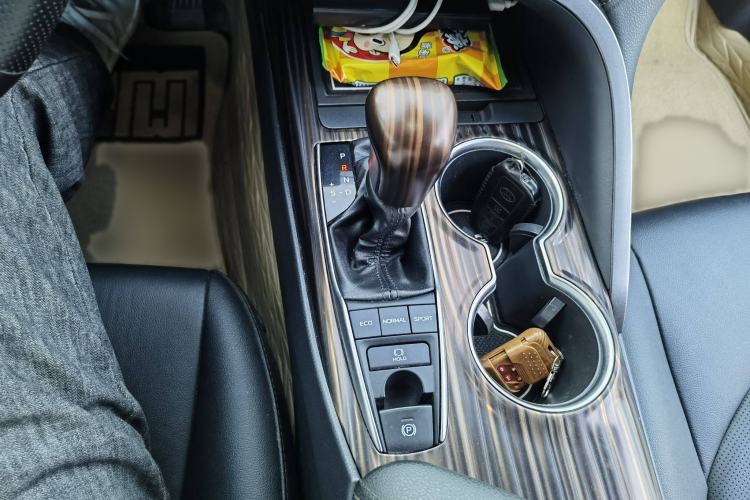 Used Toyota Camry 2019 2.5G Luxury Edition China VI Standard
