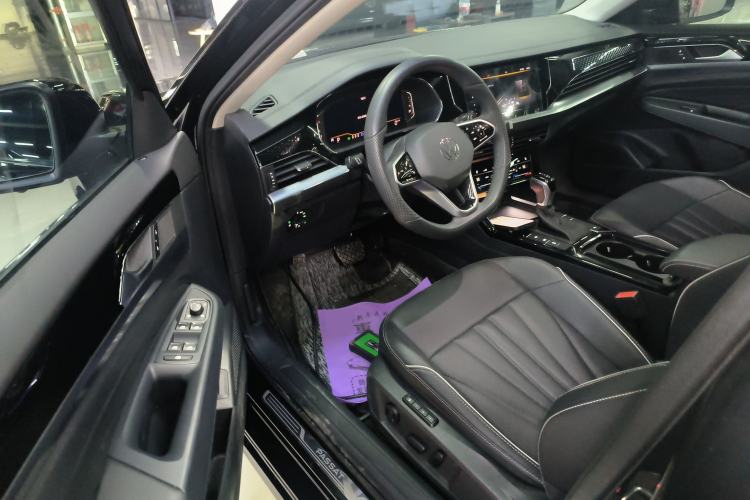 Used Volkswagen Passat 2024 380TSI Starry Dragon Edition
