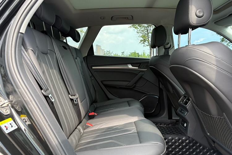 Used Audi Q5L 2022 40T Luxury Dynamic Model
