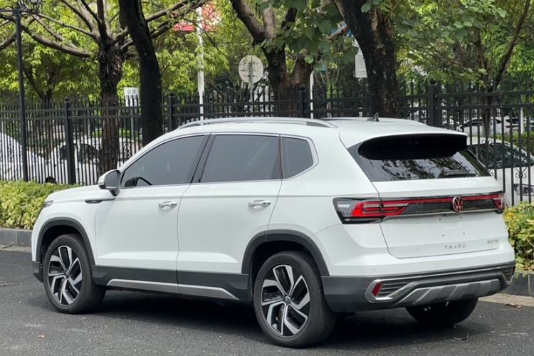 Used Volkswagen Tharu 2023 300TSI Two-Wheel-Drive Full Moon Edition
