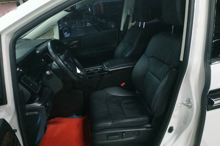 Used Honda Elysion 2016 2.4L Luxury Edition
