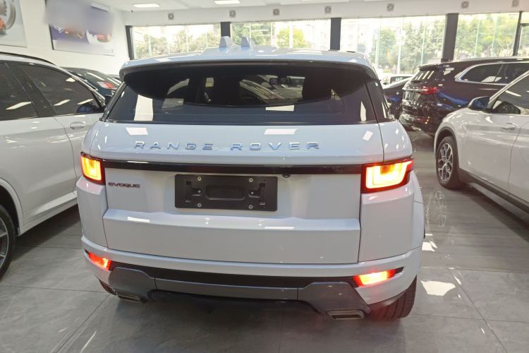 Used Land Rover Range Rover Evoque 2018 240 PS HSE DYNAMIC All-Wheel Drive Edition
