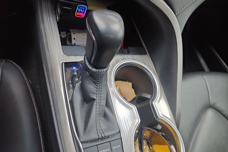 Used Toyota Camry 2018 Dual-Engine 2.5 HG Luxury Edition