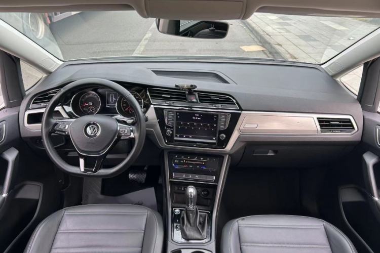 Used Volkswagen Touran 2021 Volkswagen Touran L 280TSI DSG Boundary Edition 7-Seater