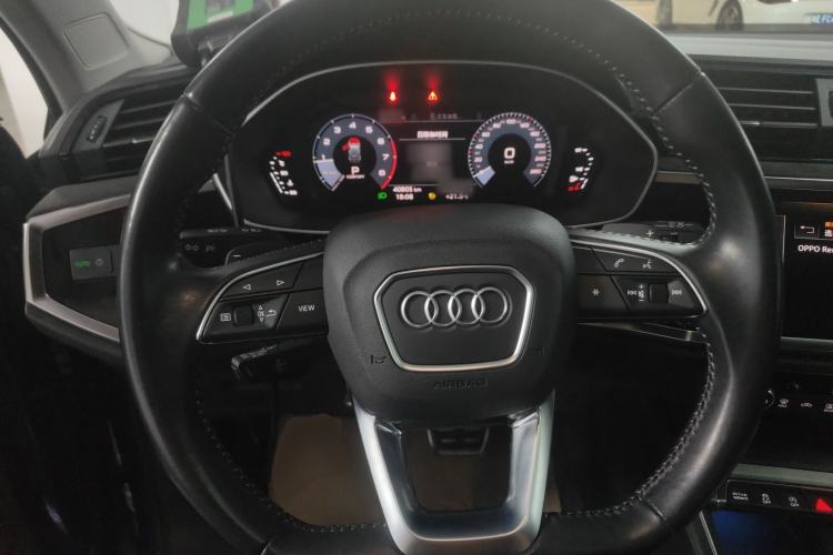 Used Audi Q3 2021 40 TFSI Fashion Dynamic Model
