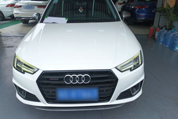 Used Audi A4L 2019 40 TFSI Fashion Edition China VI Emission Standard