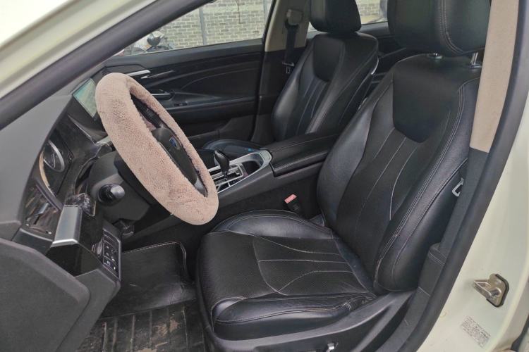 Used Geely Auto Emgrand GT 2015 2.4L Comfort Model
