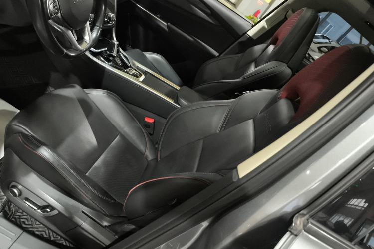 Used Lynk & Co 01 2019 2.0T Two-Wheel Drive Zhaopu Version China VI Standard
