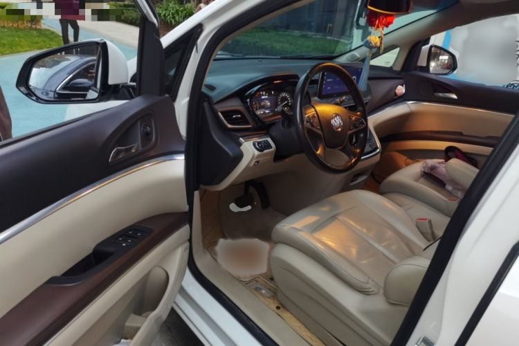 Used Buick GL8 2020 Land Business Class 652T Luxury Model
