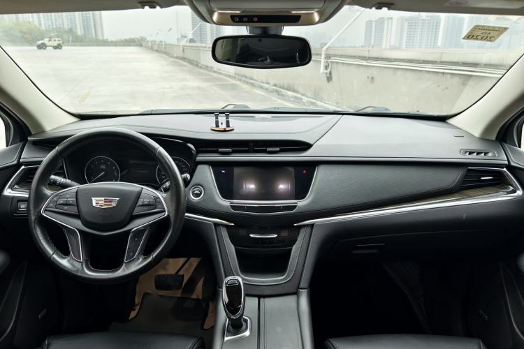 Used Cadillac XT5 2018 25T Luxury Model