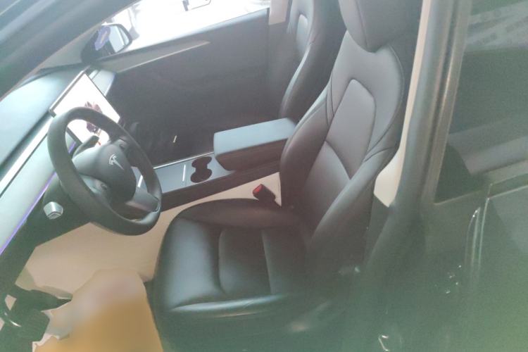 Used Tesla Model Y 2024 Long-Range All-Wheel-Drive Version
