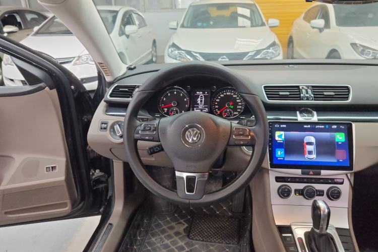 Used Volkswagen Magotan 2015 Facelift 1.8TSI Luxury Model
