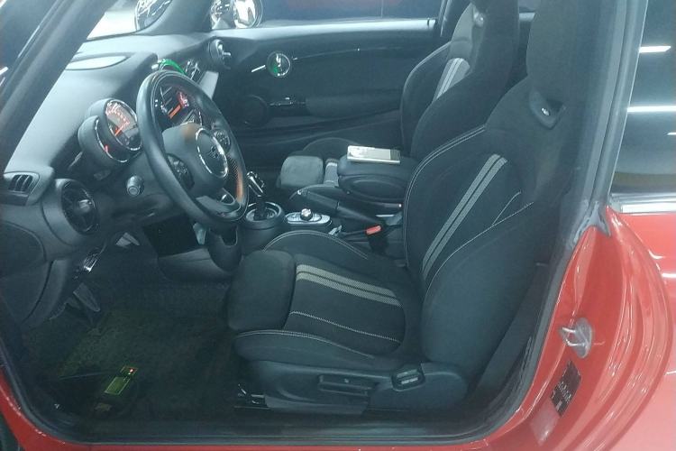 Used  MINI 2019 1.5T COOPER Racing Driver
